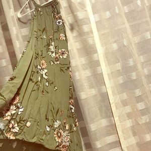 Cute thin strap dress tight top loose bottom